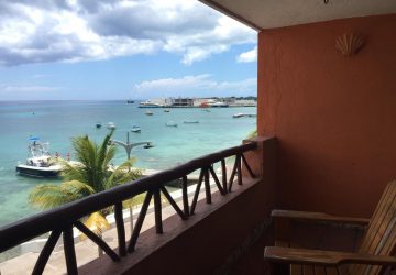 Wonderful Service-Charming clean hotel-Excellent location!